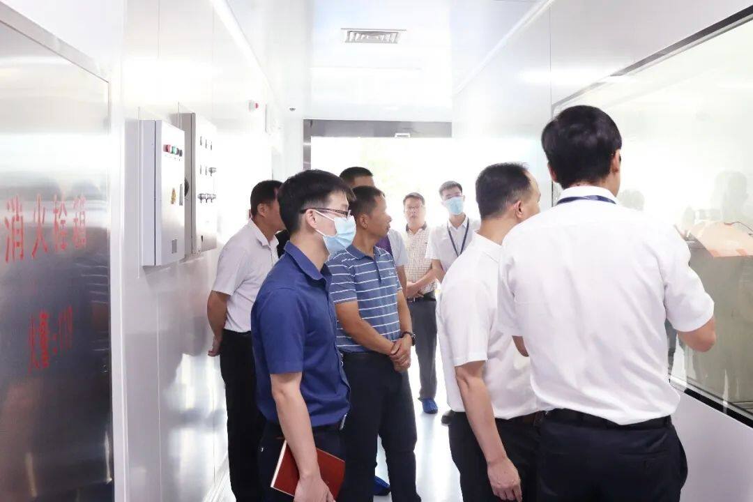 贺州市领导莅临爱宠生物集团广西工厂考察指导，彰显政府服务企业新作为